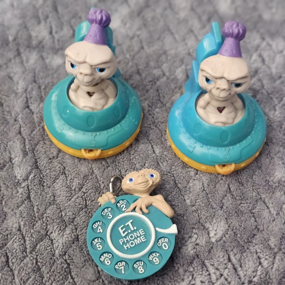VintageE.T. The Extra-Terrestrial Teal Figure Set with Phone Home Keychain 1980s